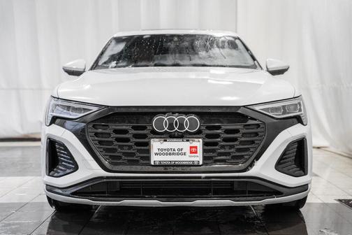 2024 Audi Q8 e-tron Premium Plus