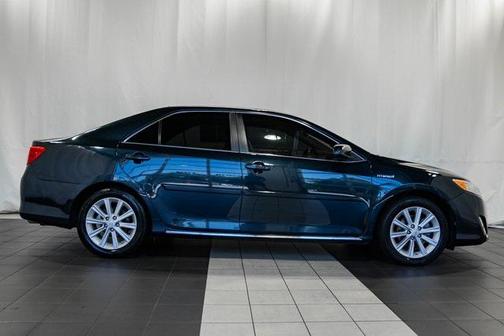 2014 Toyota Camry Hybrid XLE