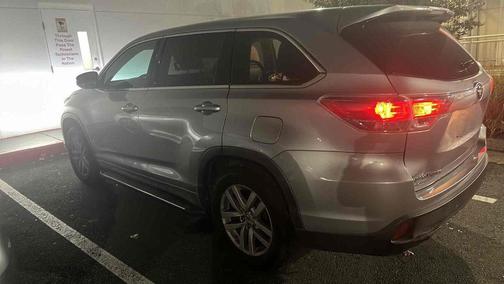 2014 Toyota Highlander LE