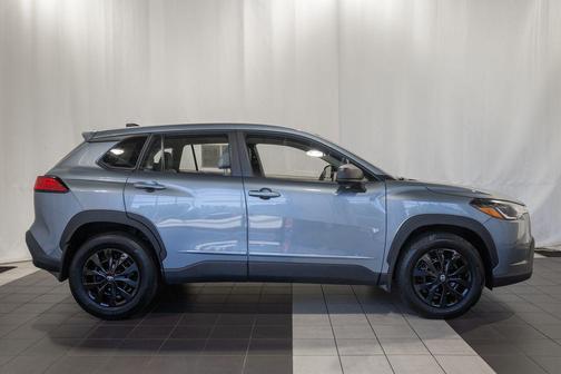 Celestite 2024 Toyota Corolla Cross L