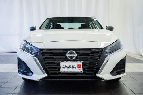 Glacier White 2025 Nissan Altima 2.5 SV