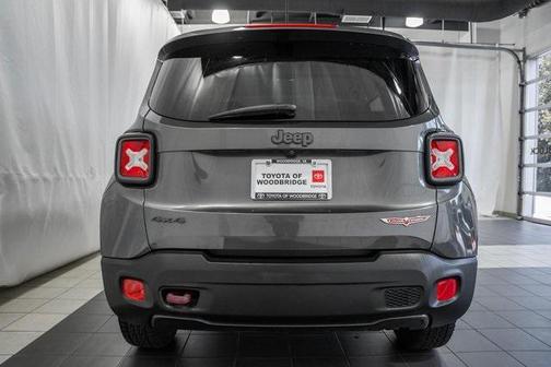 2017 Jeep Renegade Trailhawk