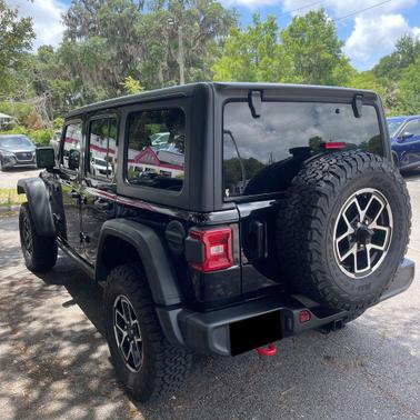 Black Clearcoat 2025 Jeep Wrangler Rubicon
