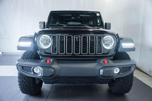 Black Clearcoat 2025 Jeep Wrangler Rubicon