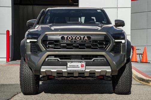 2025 Toyota Tacoma Hybrid Trailhunter