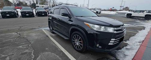 2018 Toyota Highlander SE