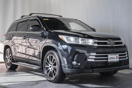 2018 Toyota Highlander SE