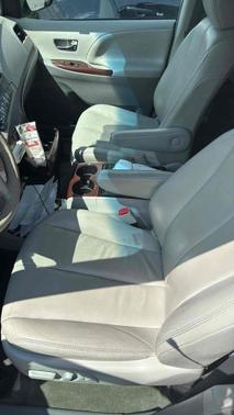 2013 Toyota Sienna XLE