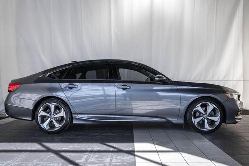 2020 Honda Accord Touring 2.0T