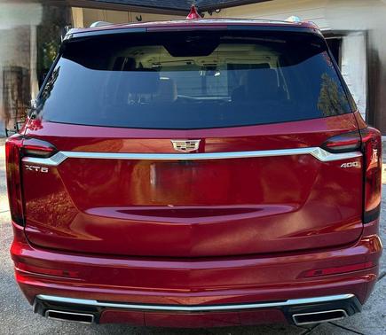 2022 Cadillac XT6 Premium Luxury FWD