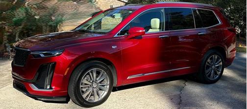 2022 Cadillac XT6 Premium Luxury FWD