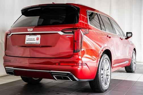 2022 Cadillac XT6 Premium Luxury FWD