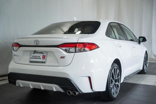 White 2022 Toyota Corolla SE