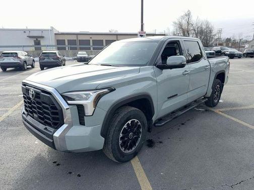 2022 Toyota Tundra SR5