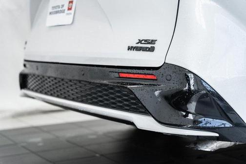 2023 Toyota Sienna XSE 7 Passenger