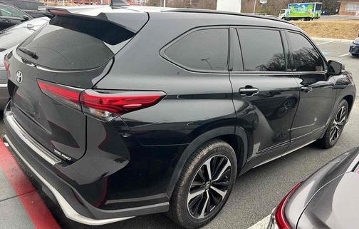 2022 Toyota Highlander XSE