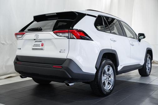 2025 Toyota RAV4 Hybrid XLE