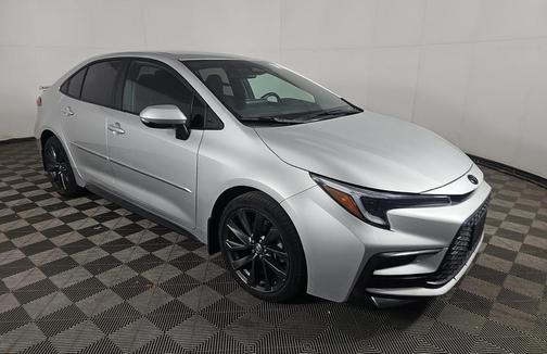 Classic Silver Metallic 2025 Toyota Corolla SE