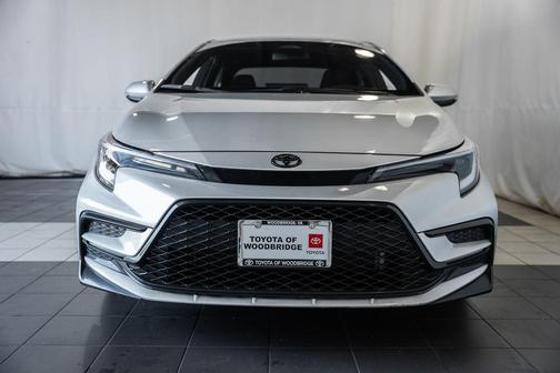 Classic Silver Metallic 2025 Toyota Corolla SE