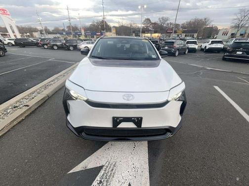 2024 Toyota bZ4X XLE
