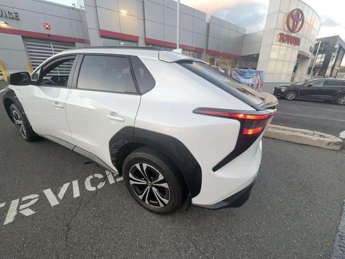2024 Toyota bZ4X XLE