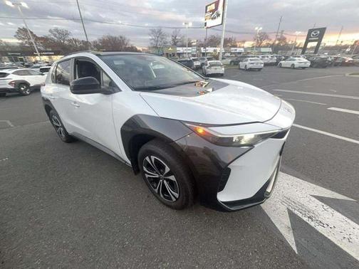 2024 Toyota bZ4X XLE