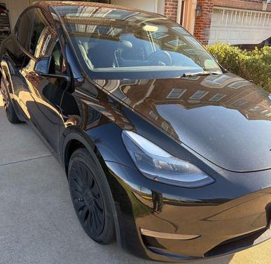 Solid Black 2023 Tesla Model Y Long Range