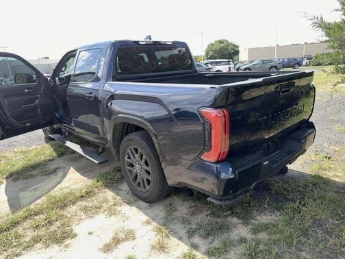 2022 Toyota Tundra Platinum