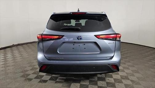2023 Toyota Highlander Hybrid LE