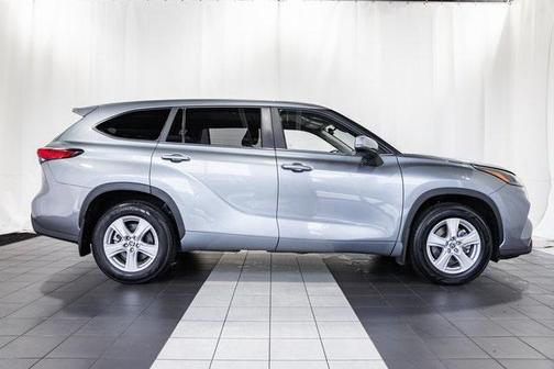 2023 Toyota Highlander Hybrid LE