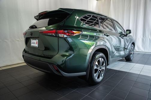Cypress 2024 Toyota Highlander XLE