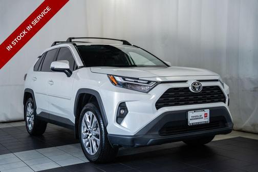 Wind Chill Pearl 2024 Toyota RAV4 XLE Premium
