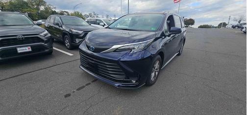 2025 Toyota Sienna XLE 7 Passenger