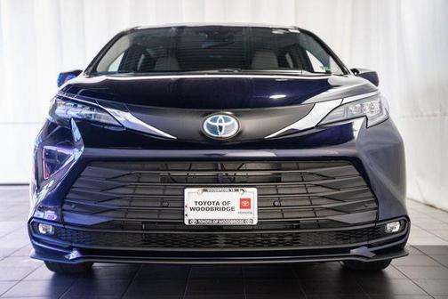 2025 Toyota Sienna XLE 7 Passenger