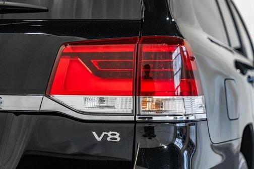2017 Toyota Land Cruiser Base