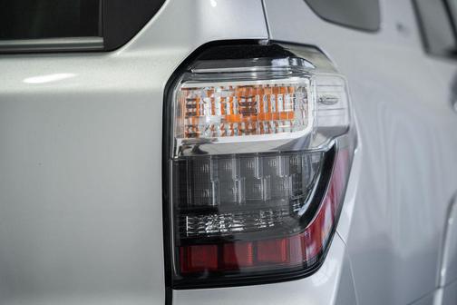 Classic Silver Metallic 2020 Toyota 4Runner SR5 Premium