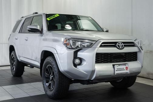 Classic Silver Metallic 2020 Toyota 4Runner SR5 Premium