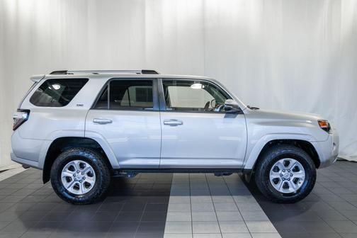 Classic Silver Metallic 2020 Toyota 4Runner SR5 Premium
