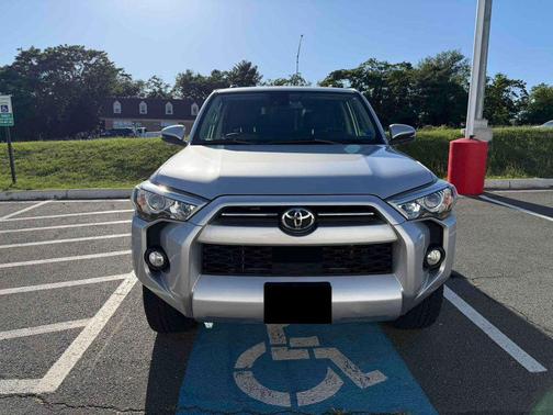 Classic Silver Metallic 2020 Toyota 4Runner SR5 Premium