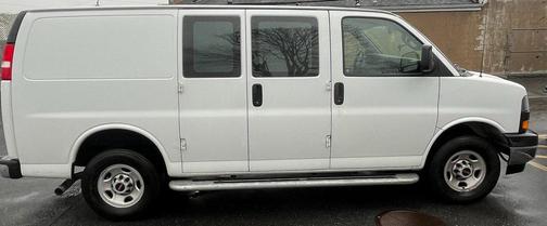 2023 GMC Savana 2500 Work Van