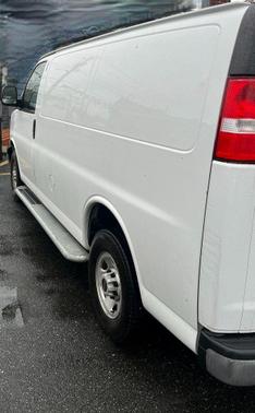 2023 GMC Savana 2500 Work Van