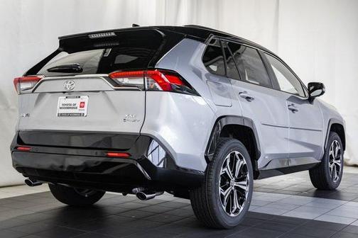 2025 Toyota RAV4 Hybrid SE