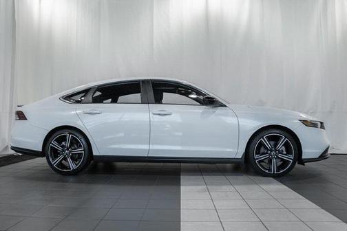 2023 Honda Accord Hybrid Base