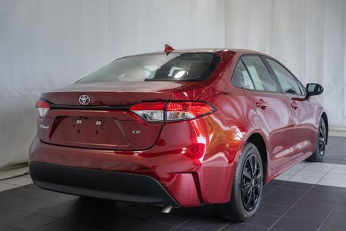 Pearl 2024 Toyota Corolla LE