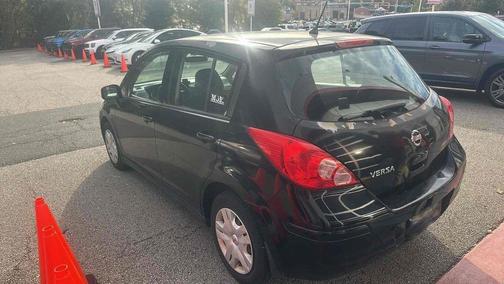 2010 Nissan Versa 1.8 S