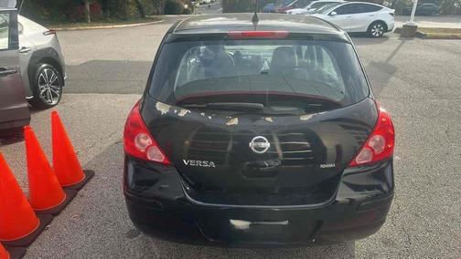 2010 Nissan Versa 1.8 S