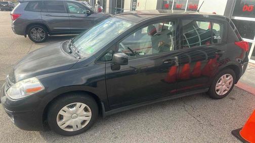 2010 Nissan Versa 1.8 S
