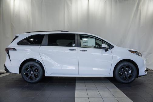 2026 Toyota Sienna Woodland Edition