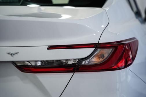 Ice 2025 Toyota Camry LE