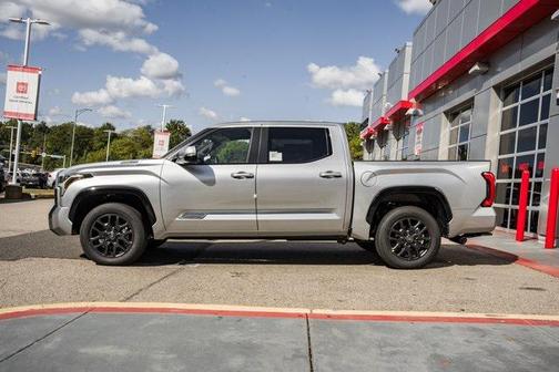 2026 Toyota Tundra Hybrid Platinum